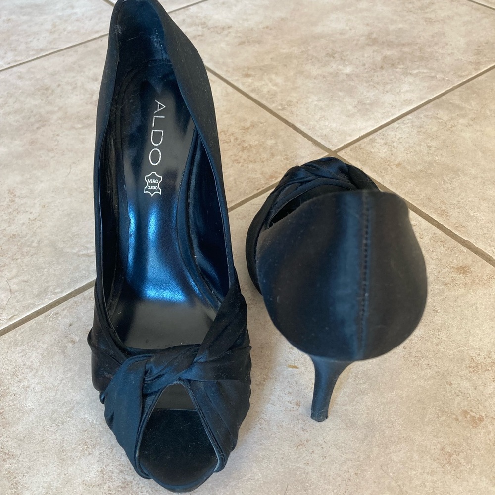 Black Aldo Pumps